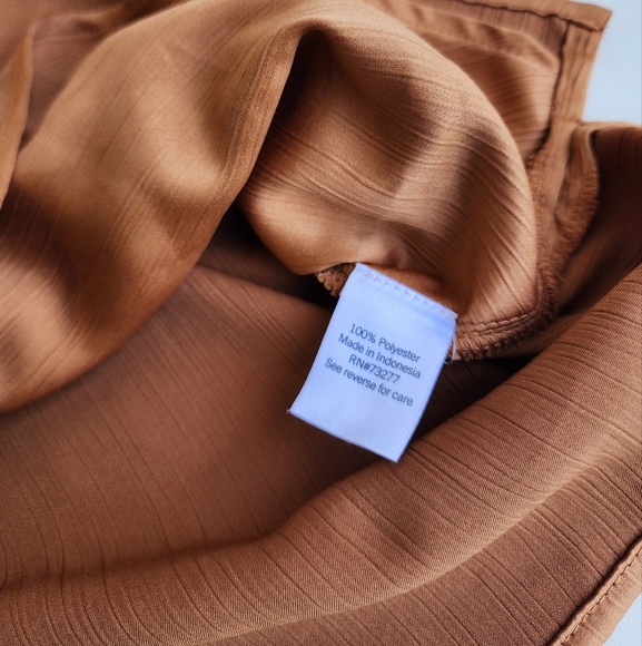 Nine West Brown Tan Womens Boho Sleeveless Satin Knot Detail Textured Top XL - Picture 12 of 13